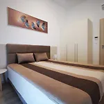 Silver - Waterfront With Lakeview *