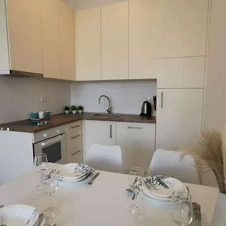 Apartment Silver - Waterfront With Lakeview